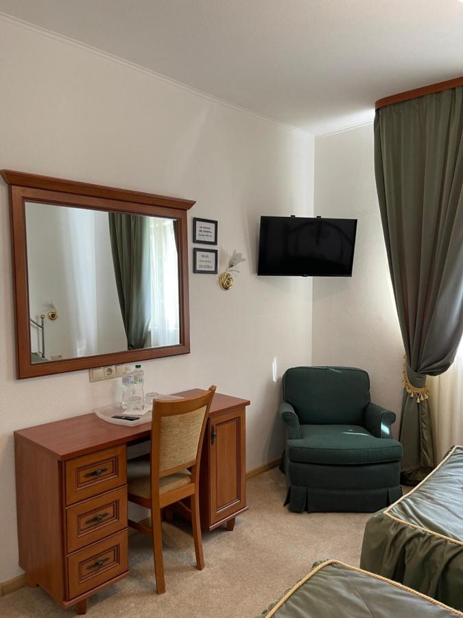 Gusarskiy Hotel And Apartment 키예프 외부 사진