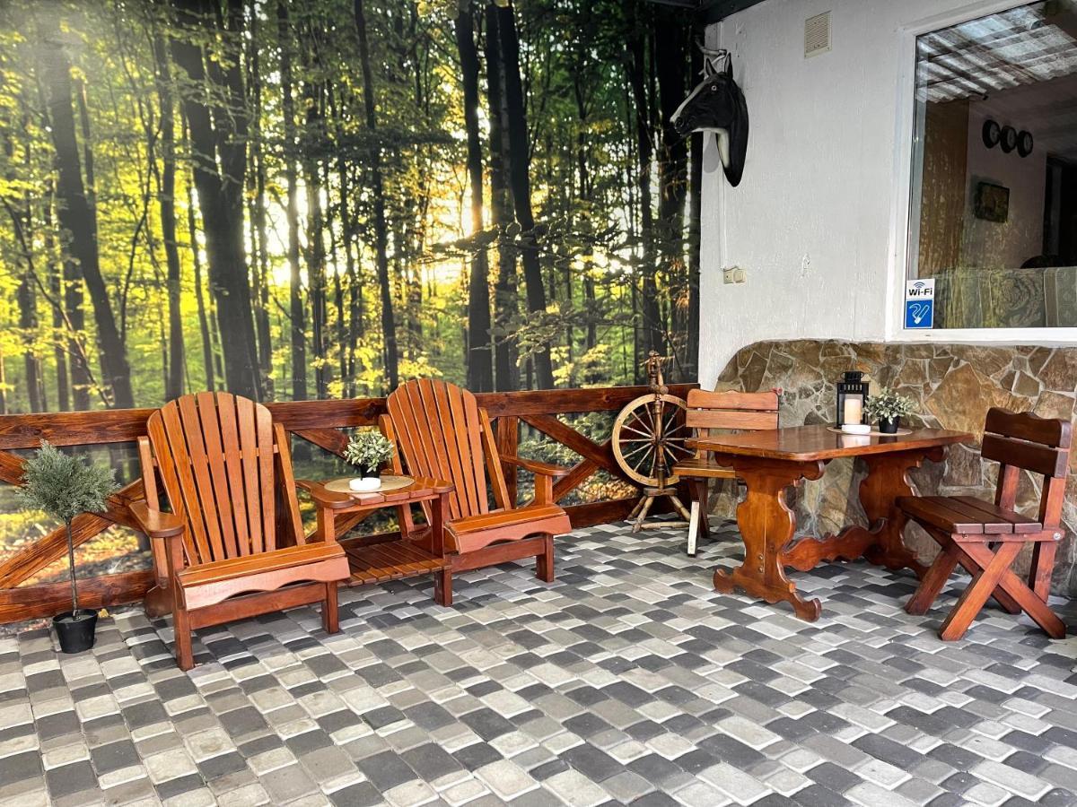 Gusarskiy Hotel And Apartment 키예프 외부 사진