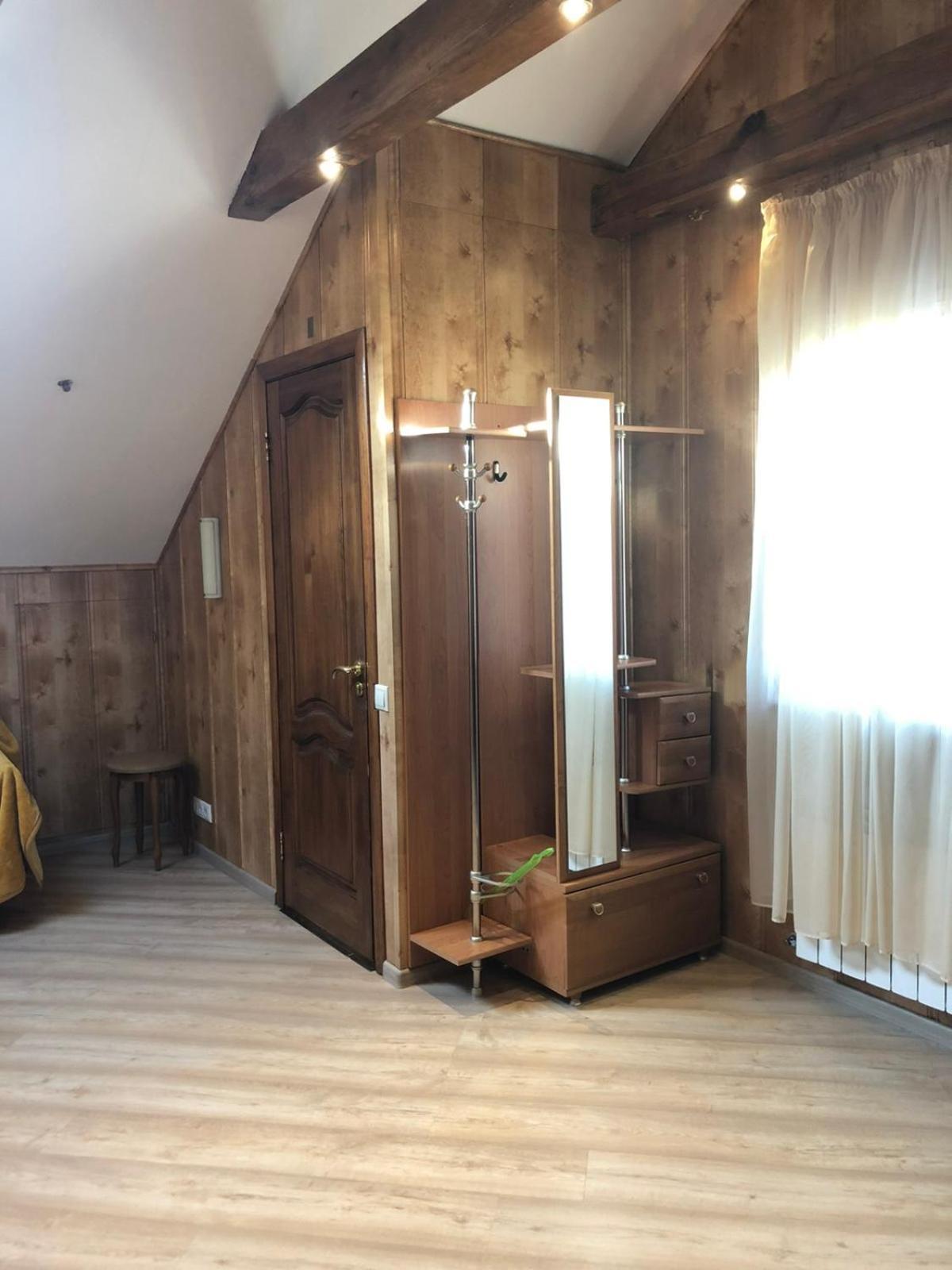 Gusarskiy Hotel And Apartment 키예프 외부 사진